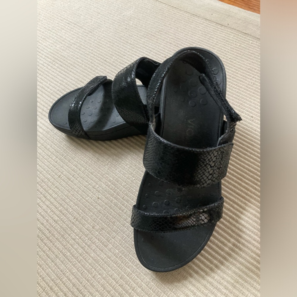 Vionic sandals